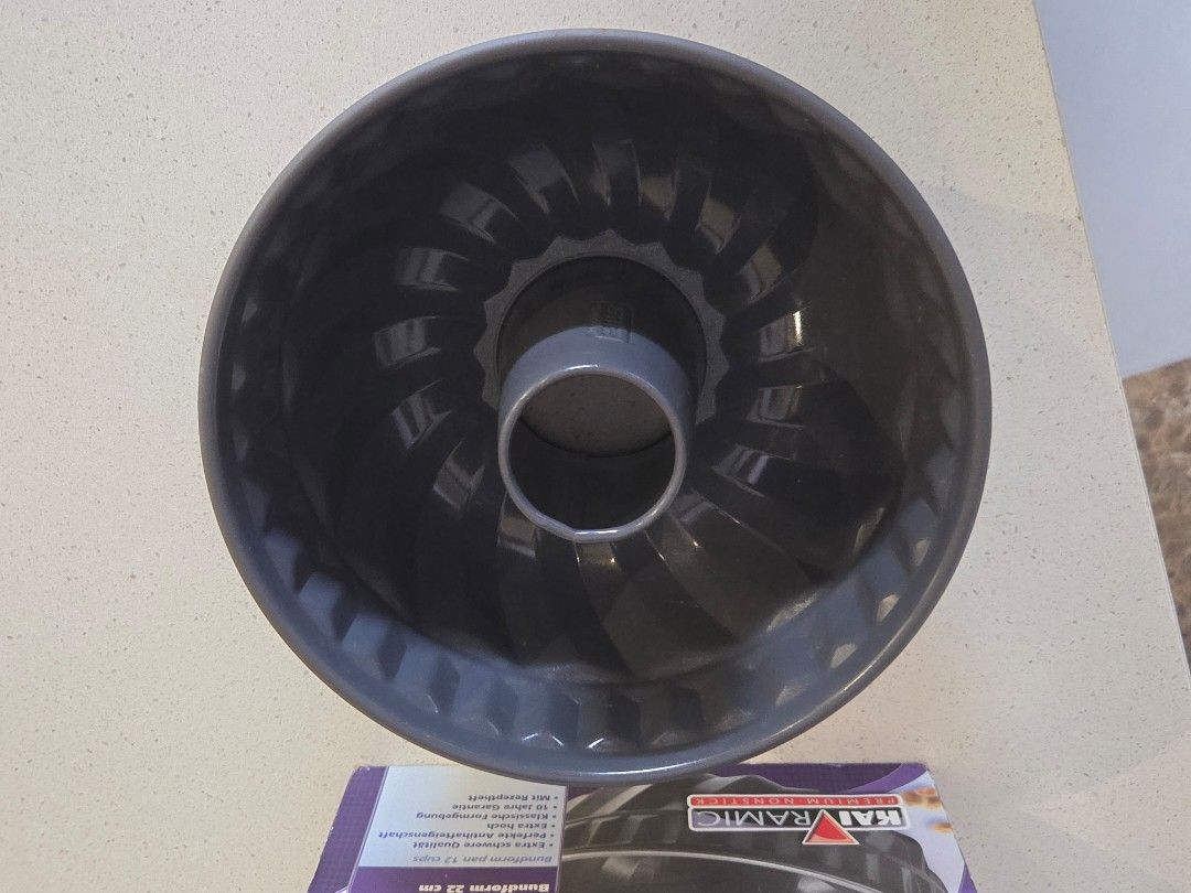 Kaiser La Forme Plus Bundt Pan 22cm440045244001167364