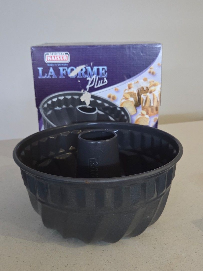 Kaiser La Forme Plus Bundt Pan 22cm440045244001167363