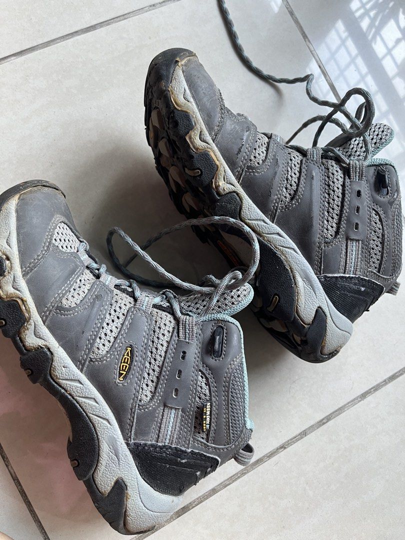 Keen Hiking Boots - Grey - EU 35.5, CM 22.5 (Category: Hiking & Camping) located in Singapore. Submitted by teolayching (Listing ID 1435045669, Image 1). Description: - Used Keen hiking boots - Signs of wear present (soles & uppers) - Sole was re-glued with very strong glue - Mesh and laces are intact - Suitable for light hiking and outdoor activities - Please view all photos for condition details.
