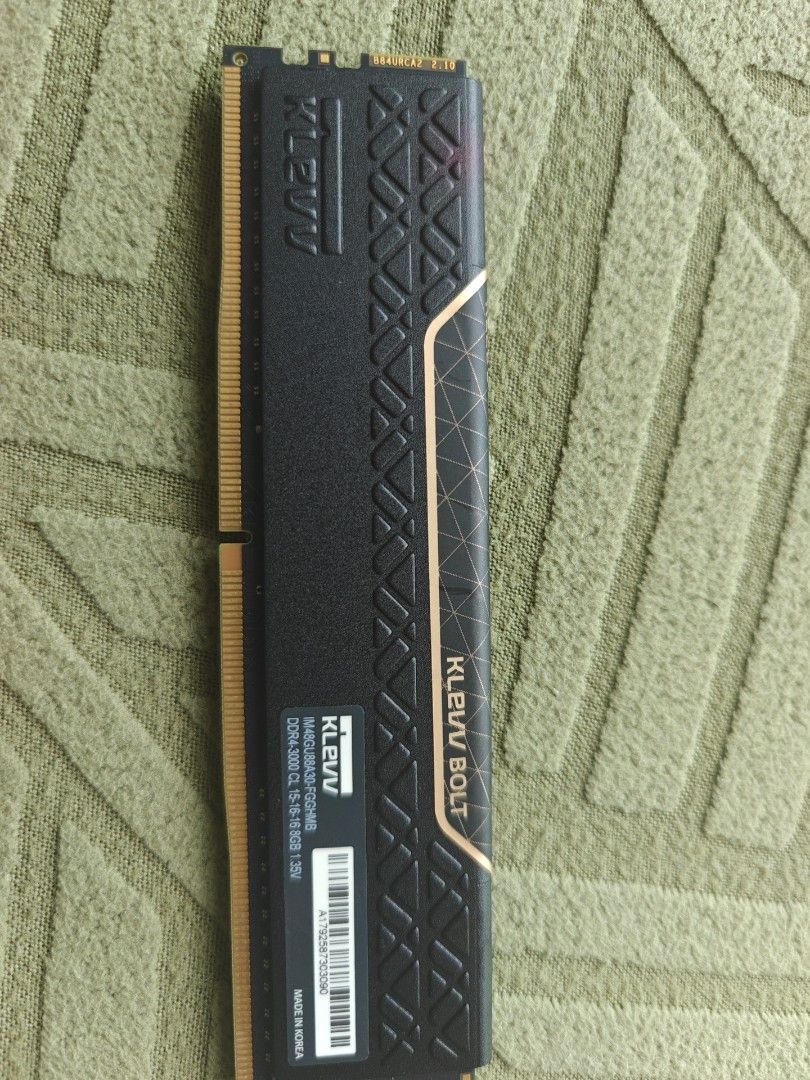 KLEVV BOLT DDR4 8GB 3000MHz RAM440229168405565441