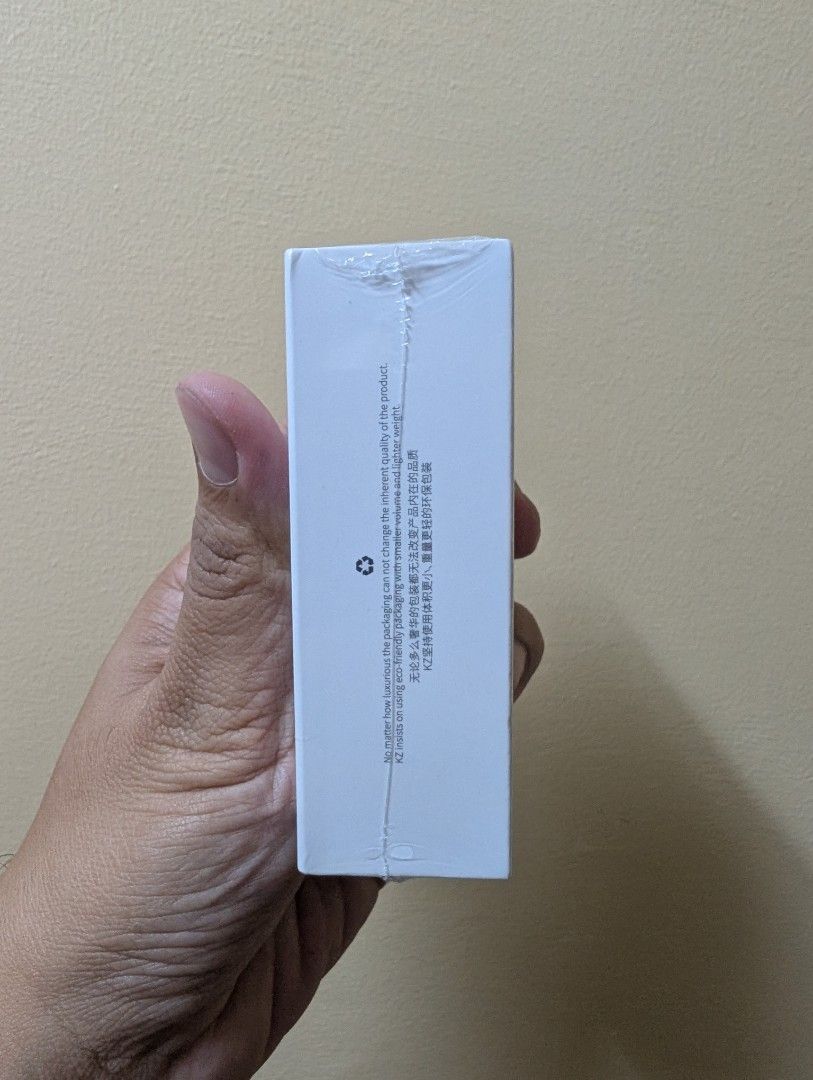 KZ Castor Pro wired earphones (Category: Earphones) located in Quezon City. Submitted by unboxingtito (Listing ID 1435078190, Image 2). Description: Brand new and sealed .