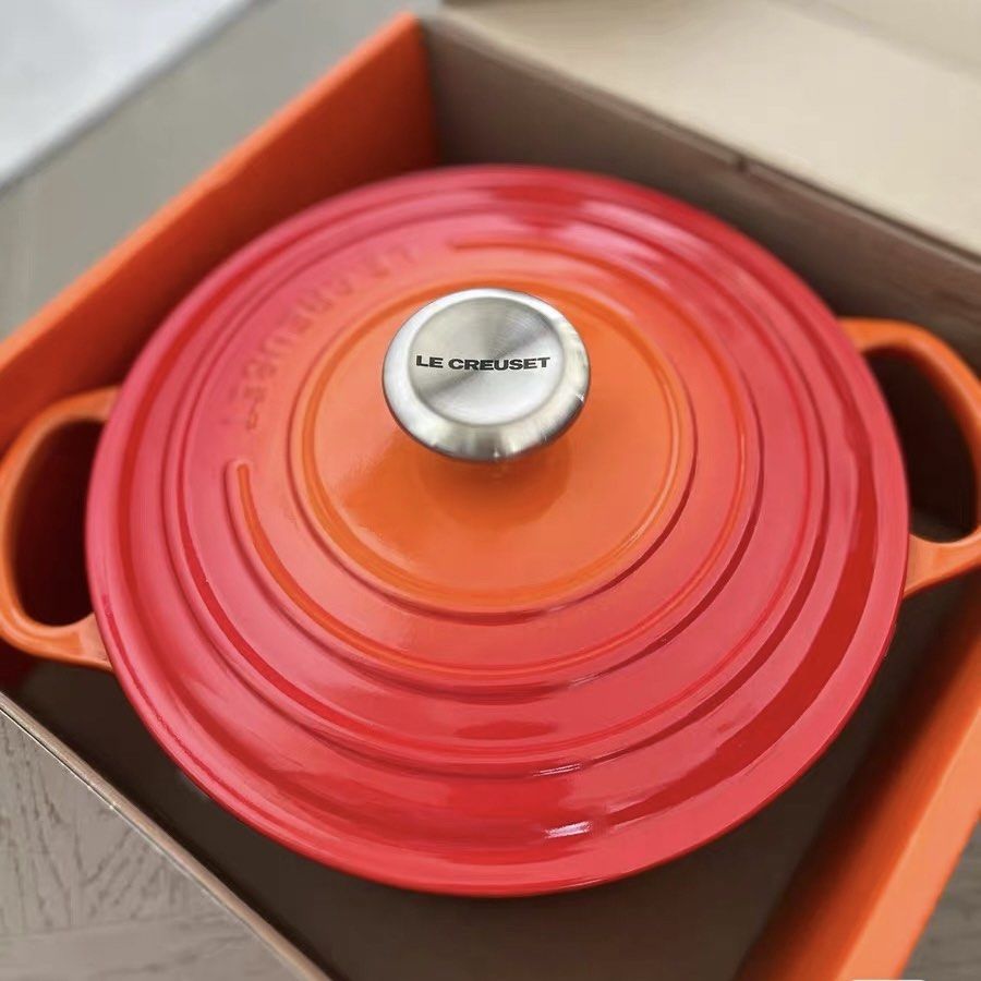 Le Creuset 24cm signature round oven- Orange