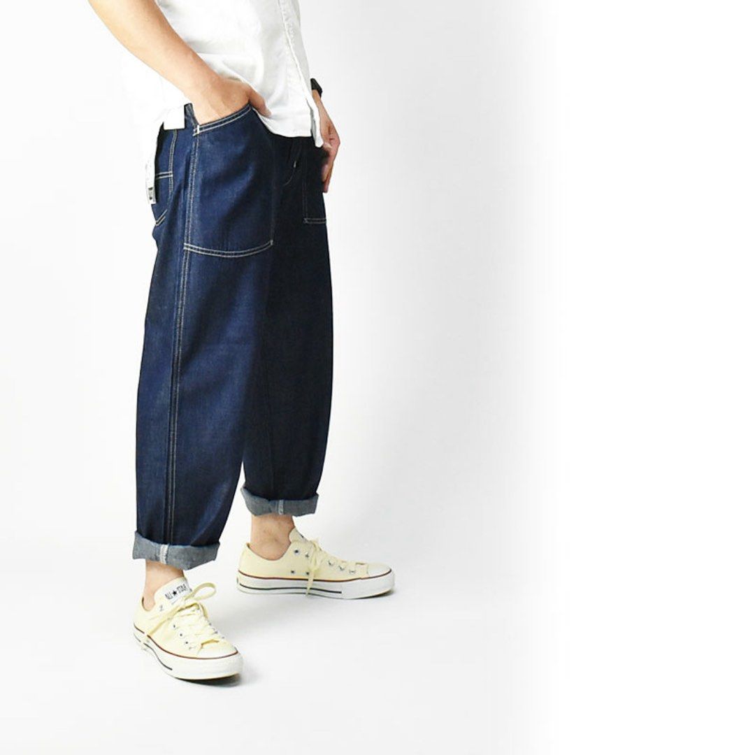 Lee Baker Dungarees Painter Easy Pants 🎌🎌🎌 (Category: Jeans) located in Bacolod City. Submitted by moboandmoga (Listing ID 1435051718, Image 2). Description: These are Lee Dungarees painter pants featuring a relaxed silhouette, elastic waistband, and signature tool pockets Size: 30-31 Excellent Condition! (Sizing info) Rise: 12.5 inches Thigh: 12.2" Knee: 8.9" Leg op: 8" Inseam: 24.3" Length: 34.3" Made in Japan - Lee dark wash denim carpenter