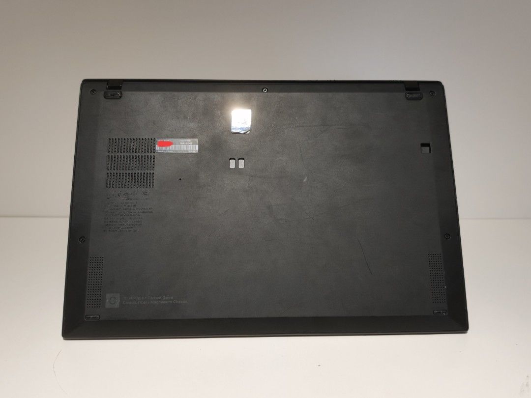 Lenovo ThinkPad X1 Carbon Gen 8 Laptop440450055196518402