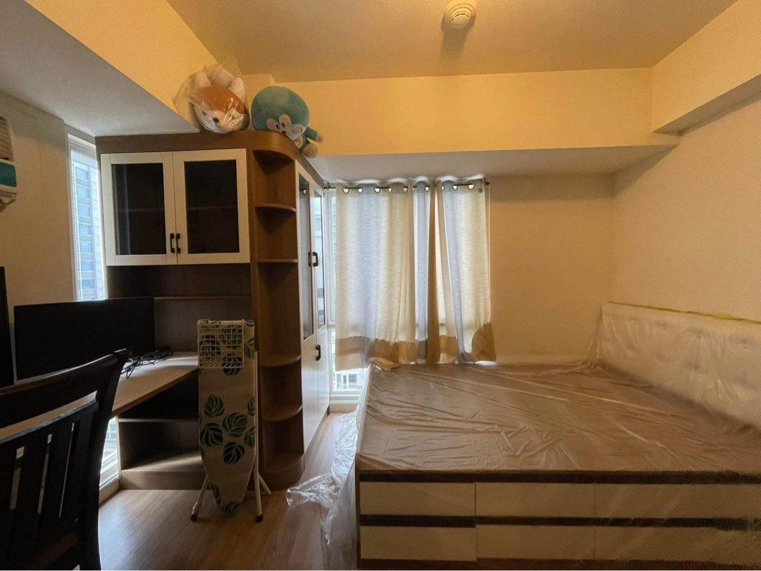 Lerato makati 1BR with balcony (Category: Apartments & Condos) located in Makati City. Submitted by tjsssss (Listing ID 1435056277, Image 1). Description: For rent! The lerato 3 1 bedroom with balcony 57sqm 45,000.00 Available June 2026 +parking.