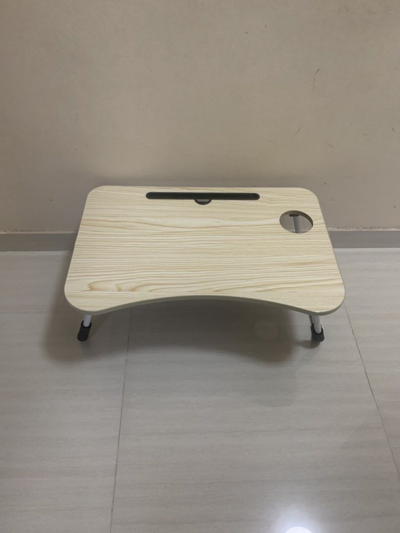 Lightweight and practical portable laptop table