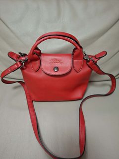 （分類：）位於 。 由 preloved2416 提交（商品編號 1435012602，圖片 1）。簡介： 。