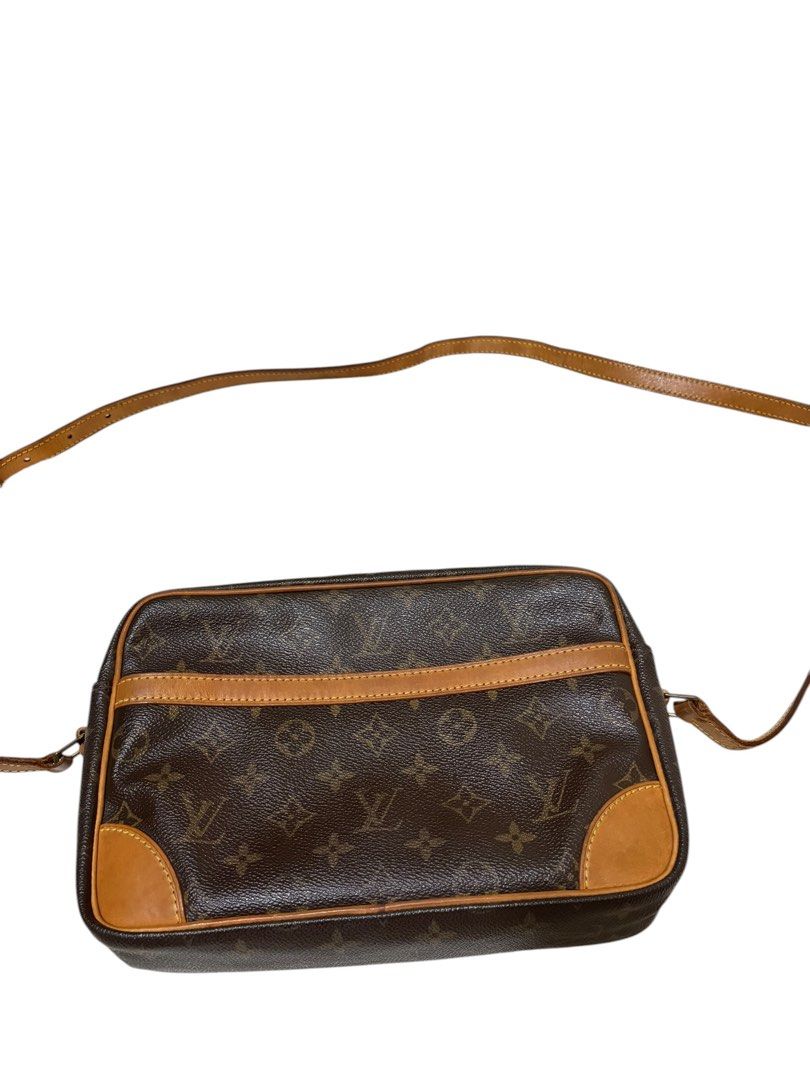 Louis Vuitton Monogram Trocadero (Category: Luxury Bags & Wallets) located in Mandaluyong City. Submitted by paaqu0801 (Listing ID 1435027085, Image 1). Description: - Authentic Louis Vuitton Monogram shoulder bag comes with entrupy certificate - Iconic LV monogram pattern - Brown leather strap and trim - Brown leather interior lining - Secure zipper closure - Rectangular shape.