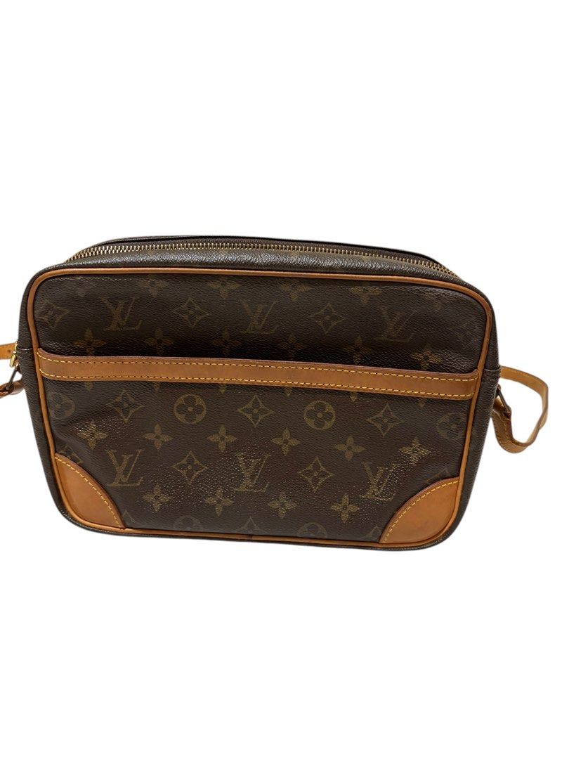 Louis Vuitton Monogram Trocadero (Category: Luxury Bags & Wallets) located in Mandaluyong City. Submitted by paaqu0801 (Listing ID 1435027085, Image 2). Description: - Authentic Louis Vuitton Monogram shoulder bag comes with entrupy certificate - Iconic LV monogram pattern - Brown leather strap and trim - Brown leather interior lining - Secure zipper closure - Rectangular shape.