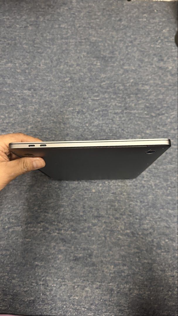 MacBook Pro 13-inch (2017)440211359872460806