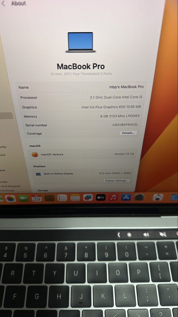 MacBook Pro 13-inch (2017)440211359872460803