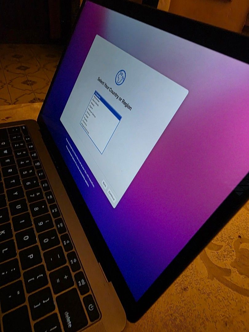 MacBook Pro 2016439976469611171843