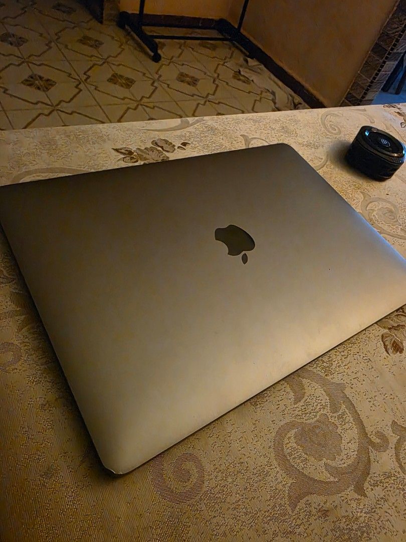 MacBook Pro 2016439976469611171845