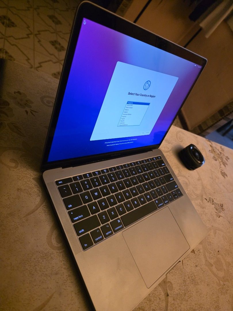 MacBook Pro 2016439976469611171847