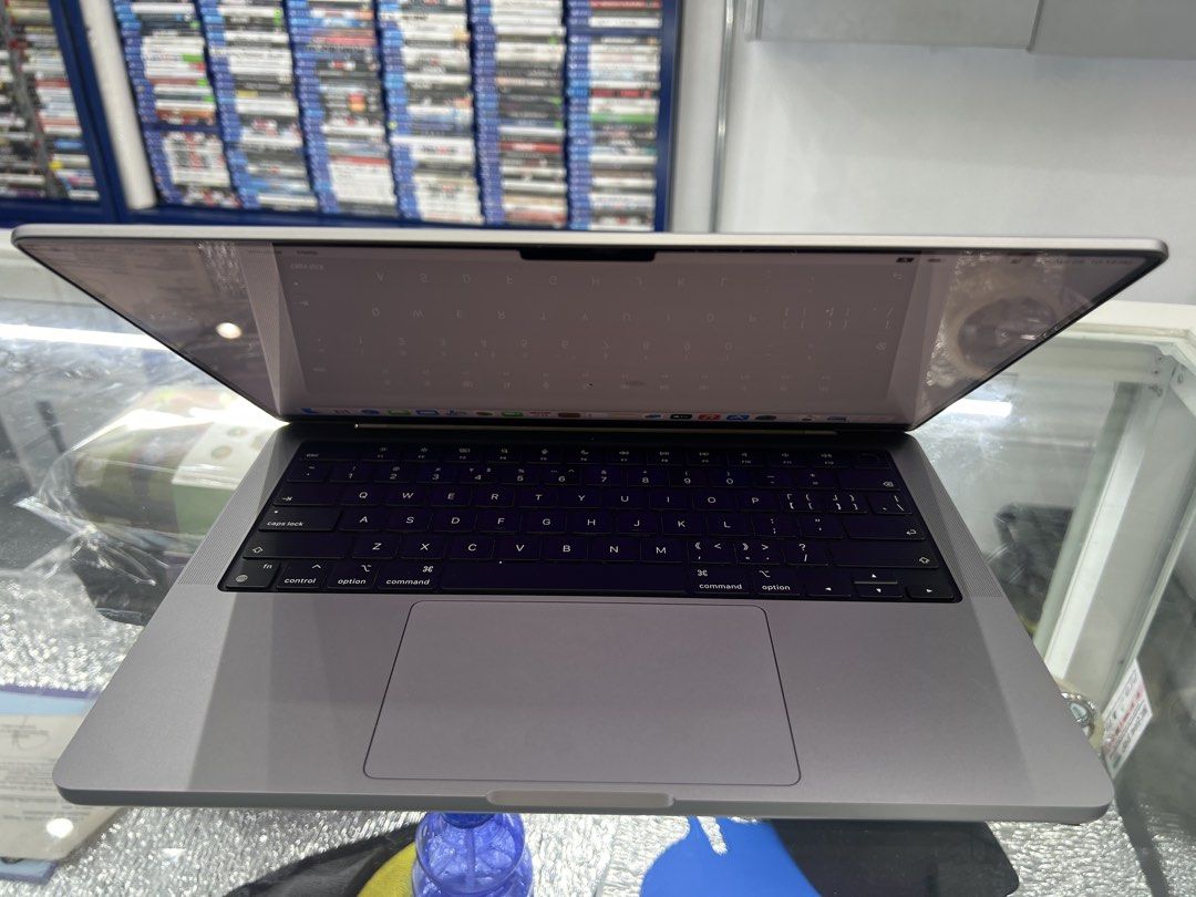 MacBook Pro 2021 14-inch M1 (Category: Laptops & Notebooks) located in Manila. Submitted by vaniextura (Listing ID 1435094597, Image 2). Description: - MacBook Pro 2021 - M1 Chip - 16GB RAM - 1TB SSD - cycle count 92 -Max capacity 91% - Space gray - Black keyboard - Large trackpad - macOS interface.