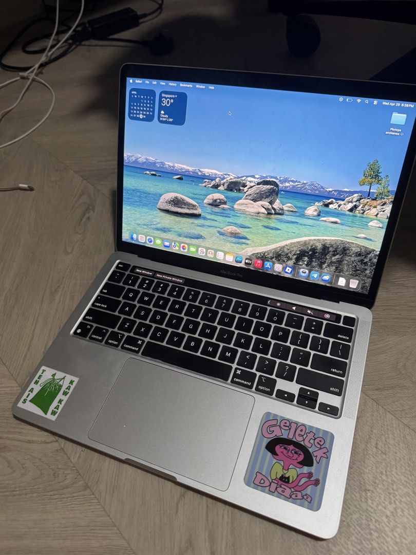 Macbook Pro m2 2022 256gb