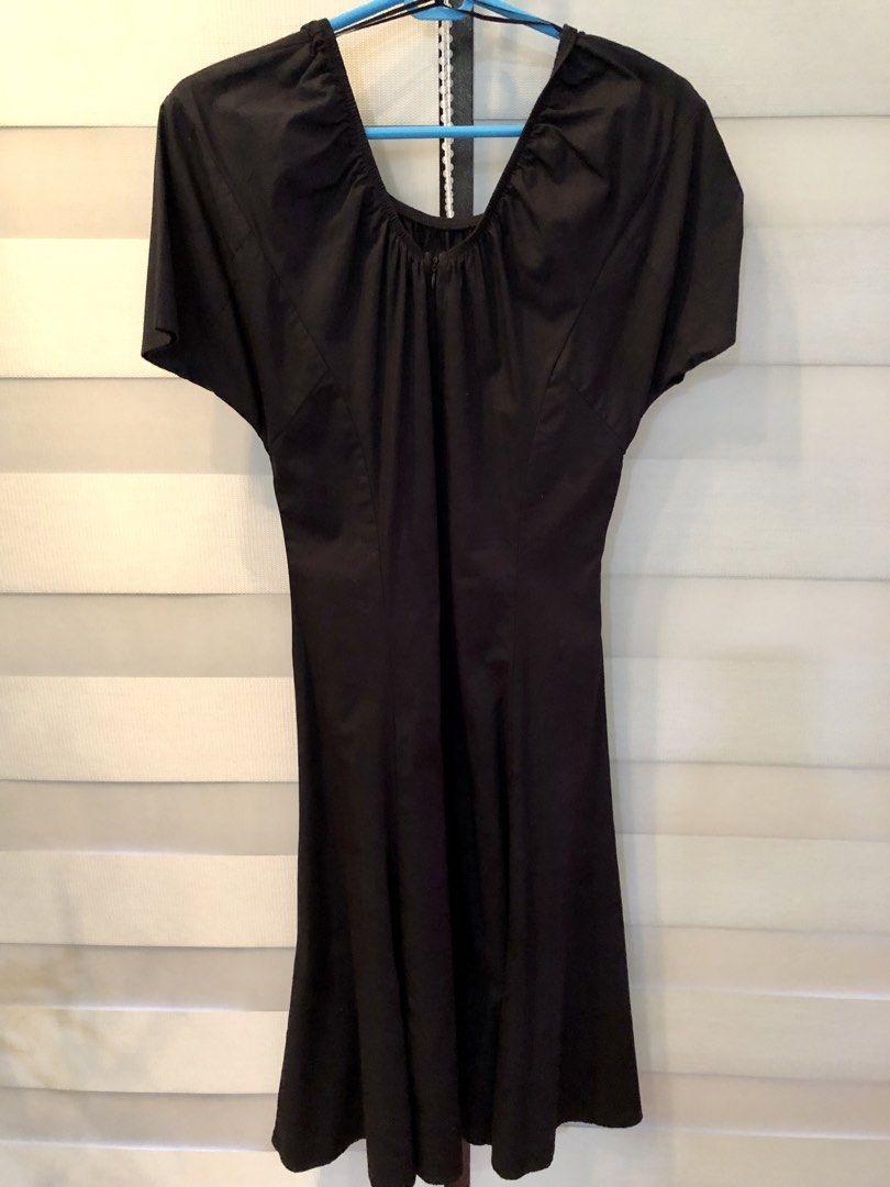 Mango Cotton Dress with Gartered Neckline (Category: Dresses) located in Quezon City. Submitted by sheisdecluttering_now (Listing ID 1435116529, Image 2). Description: Cotton.