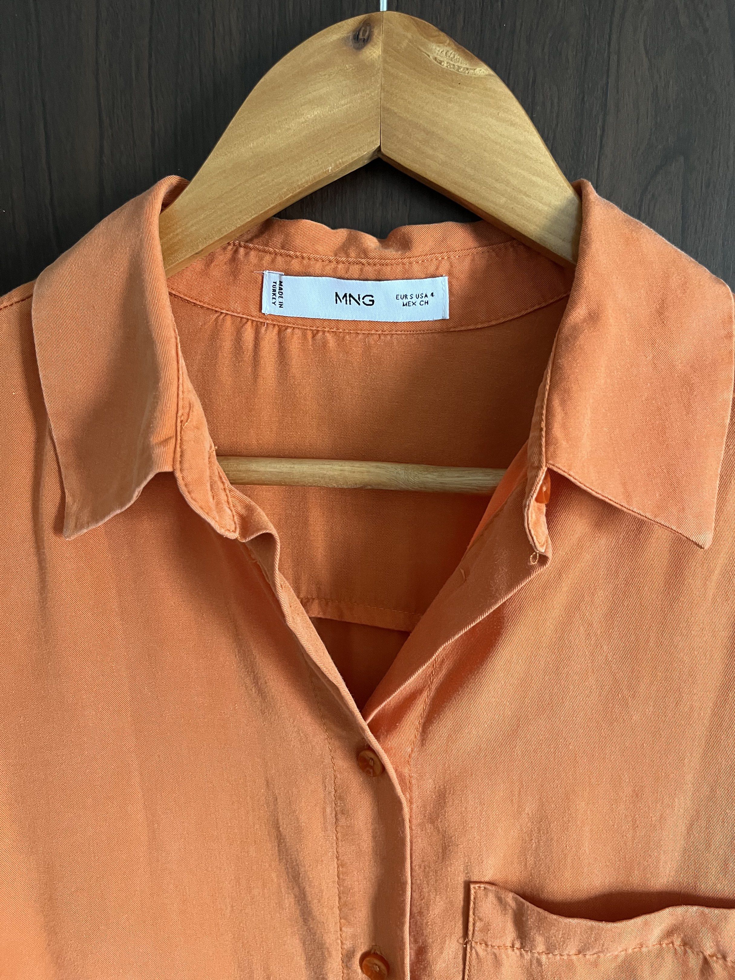Mango Orange oversized Top (Category: Longsleeves) located in Manila. Submitted by mentone (Listing ID 1435080774, Image 3). Description: US 4 Chest 22” | Length 24/26”.