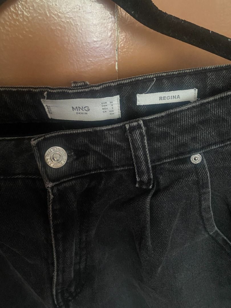 Mango Regina Slouchy Jeans (Category: Jeans) located in Mandaluyong City. Submitted by ja.declutters (Listing ID 1435085970, Image 3). Description: - Black Mango Regina jeans - Classic five-pocket design - Straight leg cut - Size: EUR 38 / UK 10 / US 6 - Made of denim.