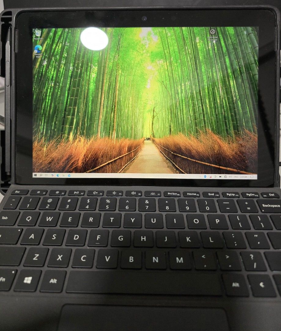 Microsoft Surface Go 2 Tablet with Keyboard440575714122813441