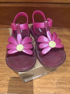(Category: ) located in . Submitted by Miaspreloveditems (Listing ID 1435108459, Image 1). Description: .