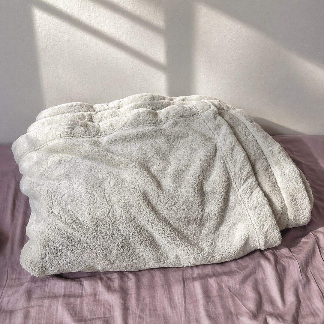 Muji Fluffy Soft Fibre Blanket