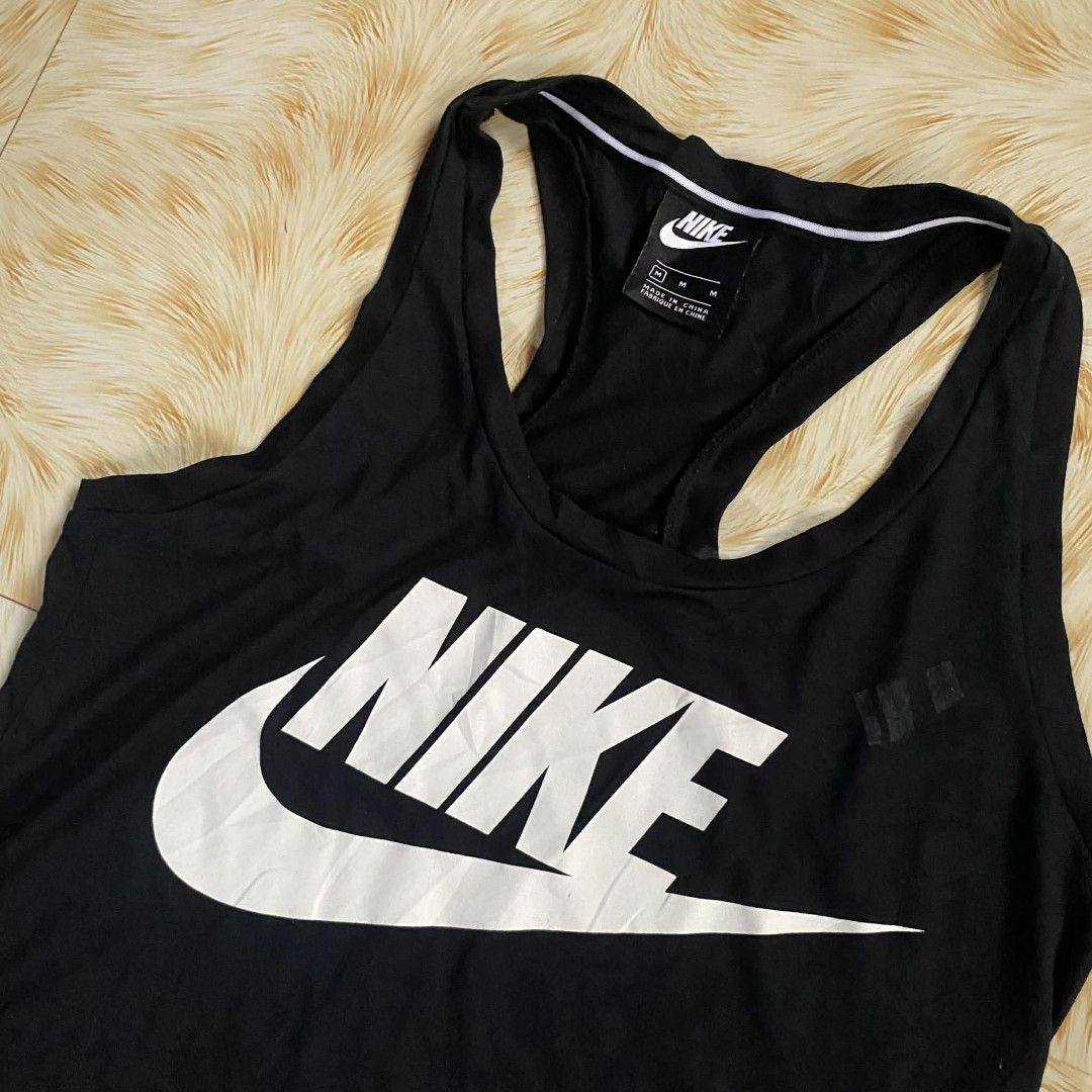 NIKE SANDO (Category: Activewear) located in Hilongos. Submitted by tripnimobe-1 (Listing ID 1435066978, Image 2). Description: .