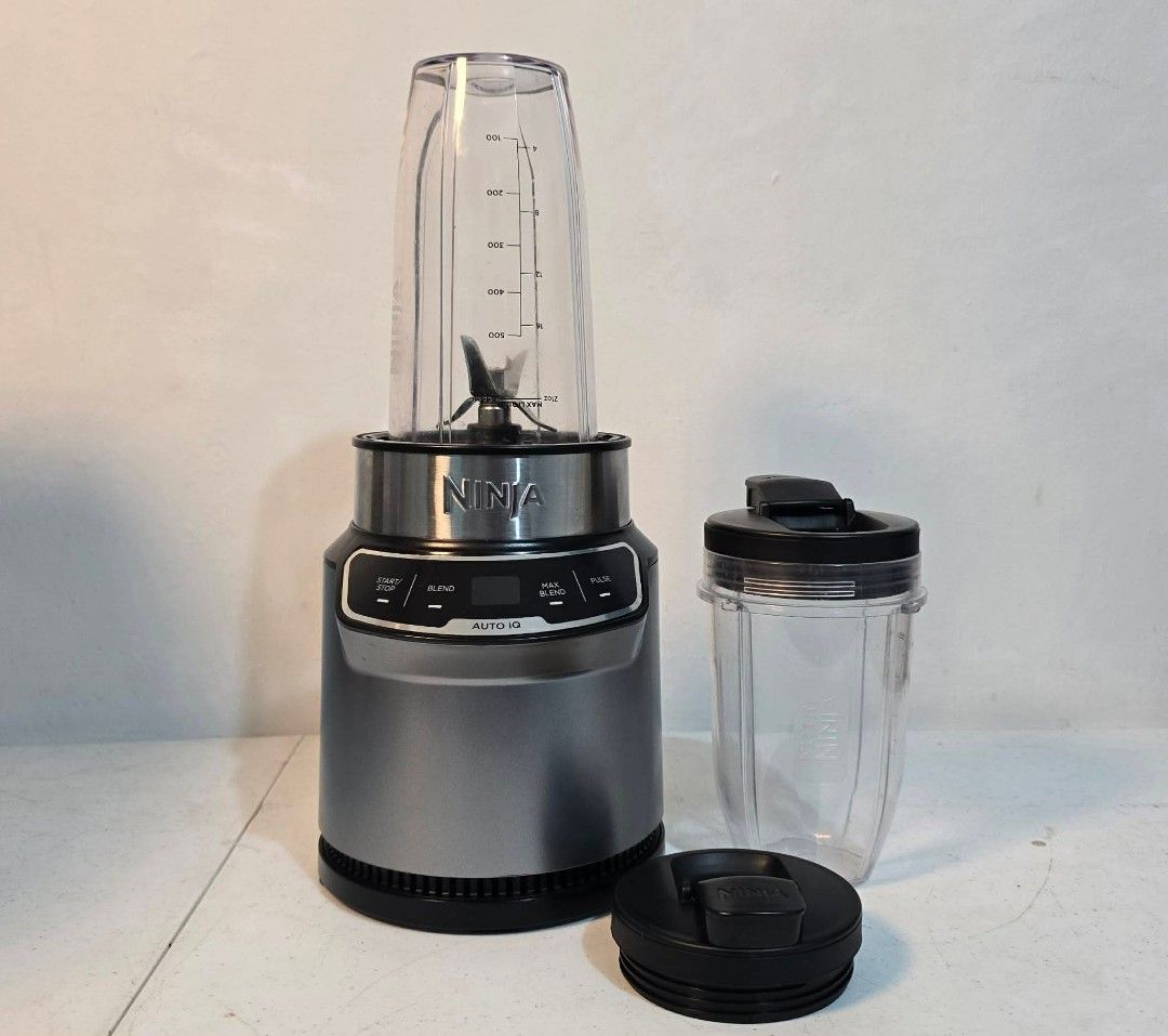 Ninja Nutri-Blender Pro with Auto IQ (Category: Juicers, Blenders & Grinders) located in Caloocan City. Submitted by souththrift_taytay (Listing ID 1435147787, Image 3). Description: Ninja Nutri-Blender Pro with Auto IQ Australian mall pull out Used as demo unit Model: BN500ANZ Box 2 bottle 1 blade 2 lid 220V No issue 6.5k.