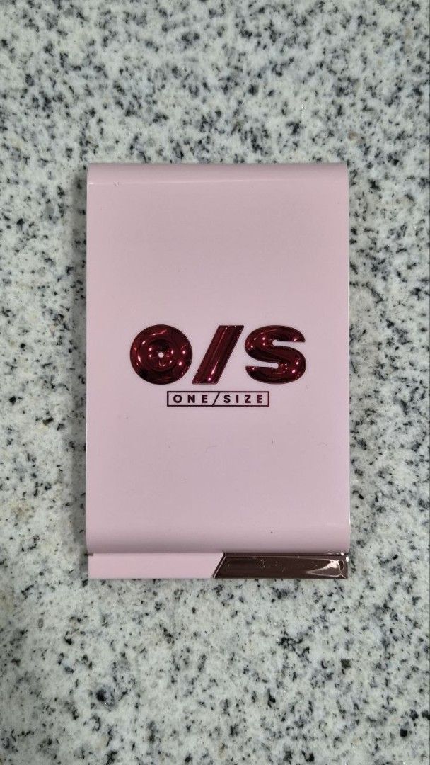 One/Size Cheek Clapper 3D Blush Trio in Phat A$$ (Category: Makeup) located in Taguig. Submitted by kahlilsantiago (Listing ID 1435146940, Image 2). Description: - Cheek Clapper 3D Blush Trio - Includes cream and powder blushes - Shades: Twerkalicious, Rosebud, and Eel - Features a mirror and a sleek pink case - Cream blush: 4.0g - Powder blush: 2 x 3.5g - Product details printed on the back.
