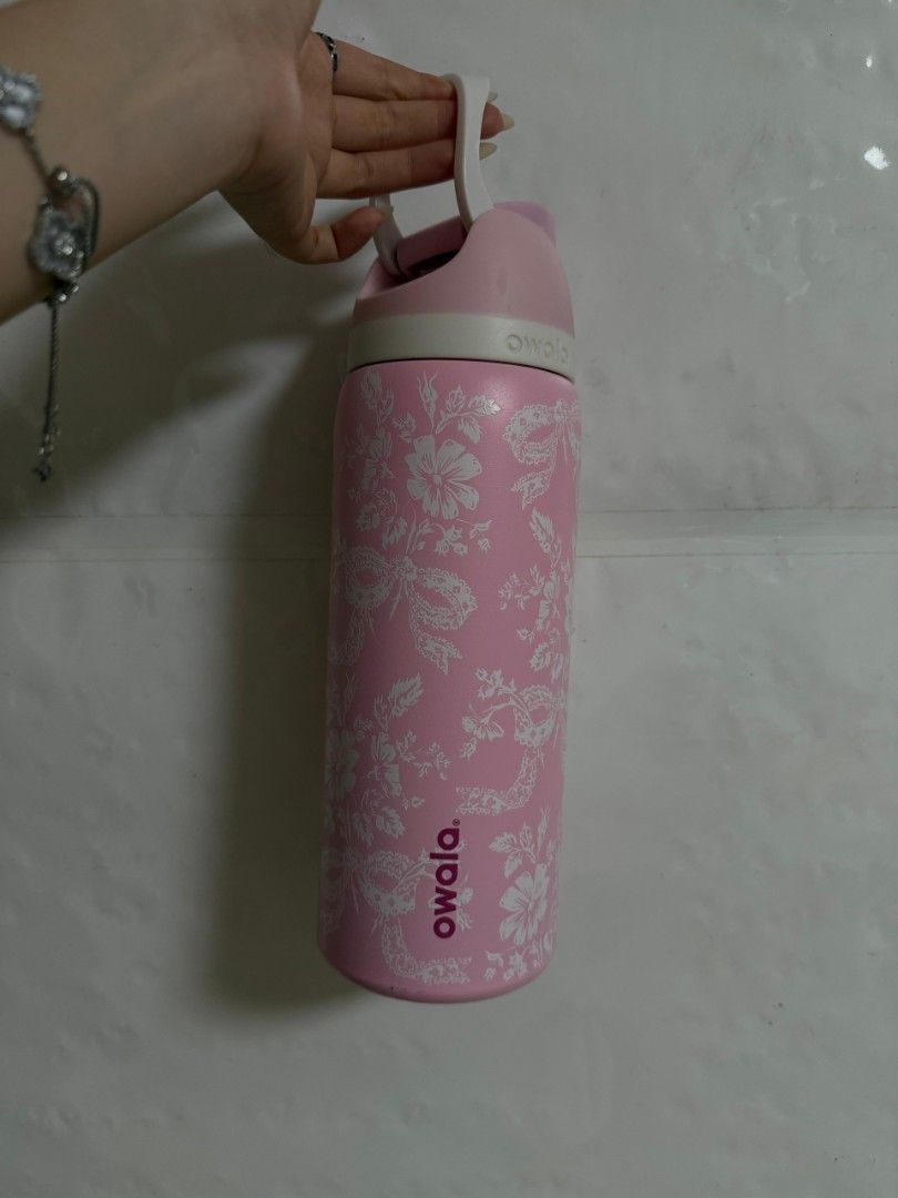 Owala Floral Pattern Water Bottle440412867616450560