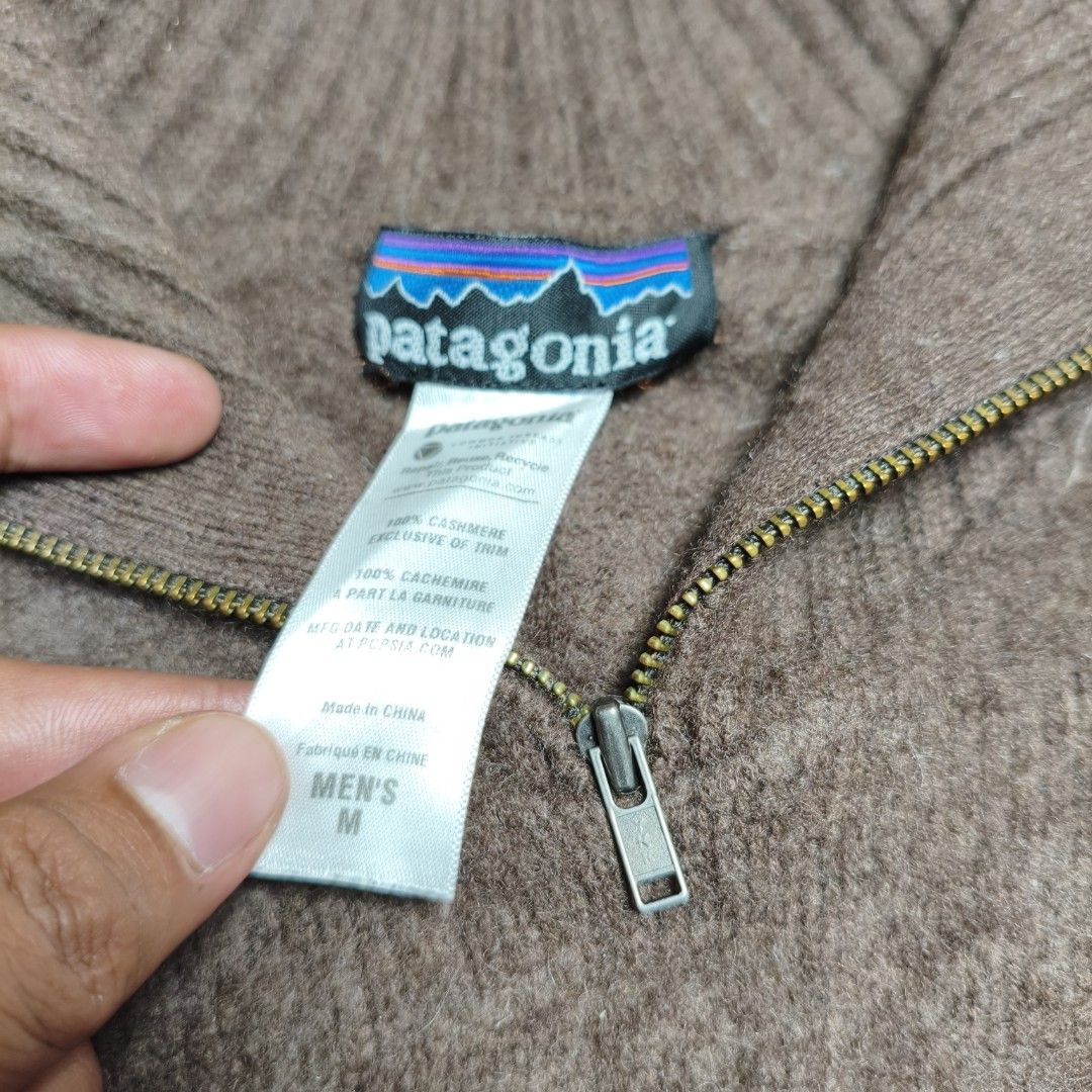 PATAGONIA QZIP CHOCO BROWN (Category: Activewear) located in Cavite. Submitted by erwheen (Listing ID 1435024215, Image 2). Description: PATAGONIA QZIP CHOCO BROWN SIZE MEDIUM DIMES 20W 24L EXCELLENT CONDITION COLOR RATE 9/10 NO ISSUE 1200 PLUS SHIPPING MOP GCASH COURIER J&T/LALAMOVE NO COD/COP LOCATION CAVITE CITY.