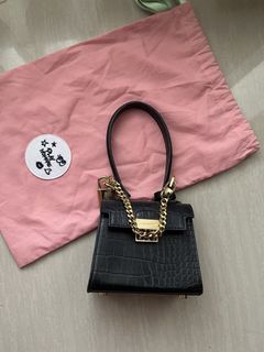 (Kategori: ) berada di . Dikirim oleh rene_items (ID iklan 1435066434, Gambar 1). Deskripsi: .