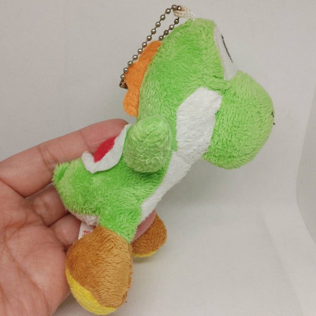 PLUSH CHARM Yoshi Super Mario Brothers (Category: Plushies & Soft Toys) located in Baguio. Submitted by boxmania (Listing ID 1435016695, Image 3). Description: From HK/UK/Dubai/Canada or Japan Surplus Box What you see is what you get No return, no exchange (random item po nakukuha ng seller sa box).