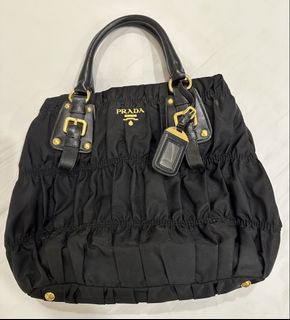 (Category: ) located in . Submitted by sgfavstore (Listing ID 1435049488, Image 1). Description: .
