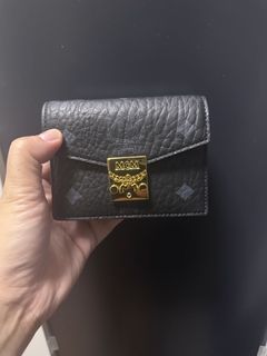 (Category: ) located in . Submitted by akis.onlineshop (Listing ID 1435059601, Image 1). Description: .