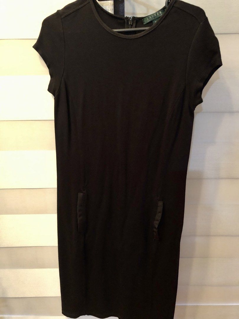 Ralph Lauren Midi Dress (Category: Luxury Apparel) located in Quezon City. Submitted by sheisdecluttering_now (Listing ID 1435109402, Image 1). Description: Black Lauren Ralph Lauren Stretchable Fits up to small.