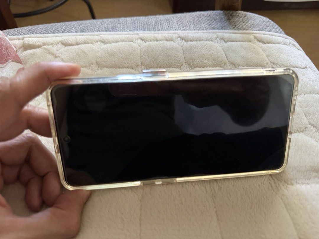 Realme GT NEO 3 (Category: Realme) located in Paranaque City. Submitted by freelion.9a9697 (Listing ID 1435039263, Image 2). Description: Realme GT Neo 5 8gb/ 256 Lightly use. With box. Include everything whatever inside the box. Reason for selling: upgrade phone. Can view and test at my place. Meetup around annex 35 betterliving subd. paranaque or around dona soledad..