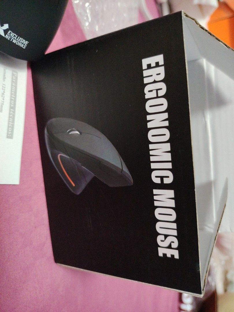 Rechargeable Ergonomic Mouse - Brand New440457814334525443