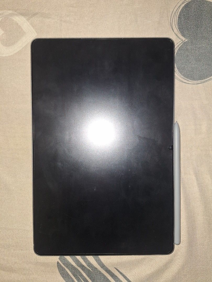 Samsung Galaxy Tab S9 FE (Flex Cable for Replacement) (Category: Android) located in Manila. Submitted by llashops (Listing ID 1435067849, Image 2). Description: READ CAREFULLY ‼️ - Samsung Galaxy Tab S9 FE (Gray) - Includes original bag, box, stylus, and cord - 128 GB - No visible scratches or dents! - all buttons and sensors are working - with paperlike screen protection - good for note taking, games, and watching !! ⚠️ ISSUE ‐ WON'T display an