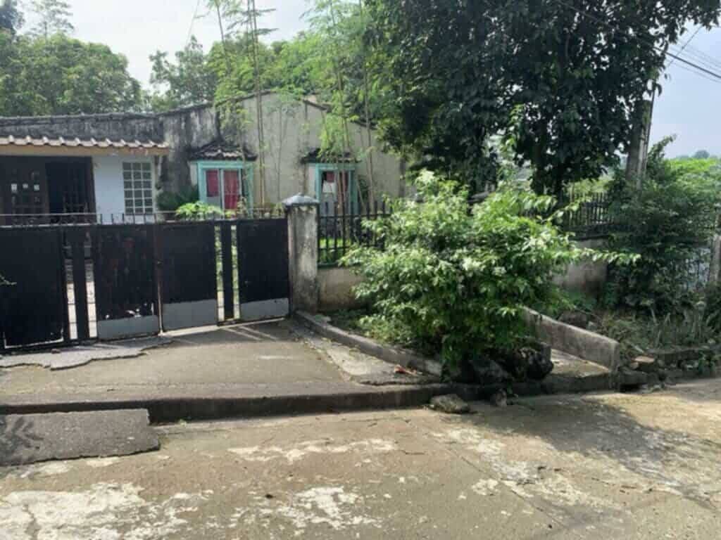 San Mateo overlooking property (Category: Lot) located in Quezon City. Submitted by rg_store (Listing ID 1435167900, Image 1). Description: 334 SQUARE METER Monterey hills San Mateo Rizal May pagka over looking since mataas siya. Pm lang if interested.😀 #lotforsale #SanMateo #Rizal #property.