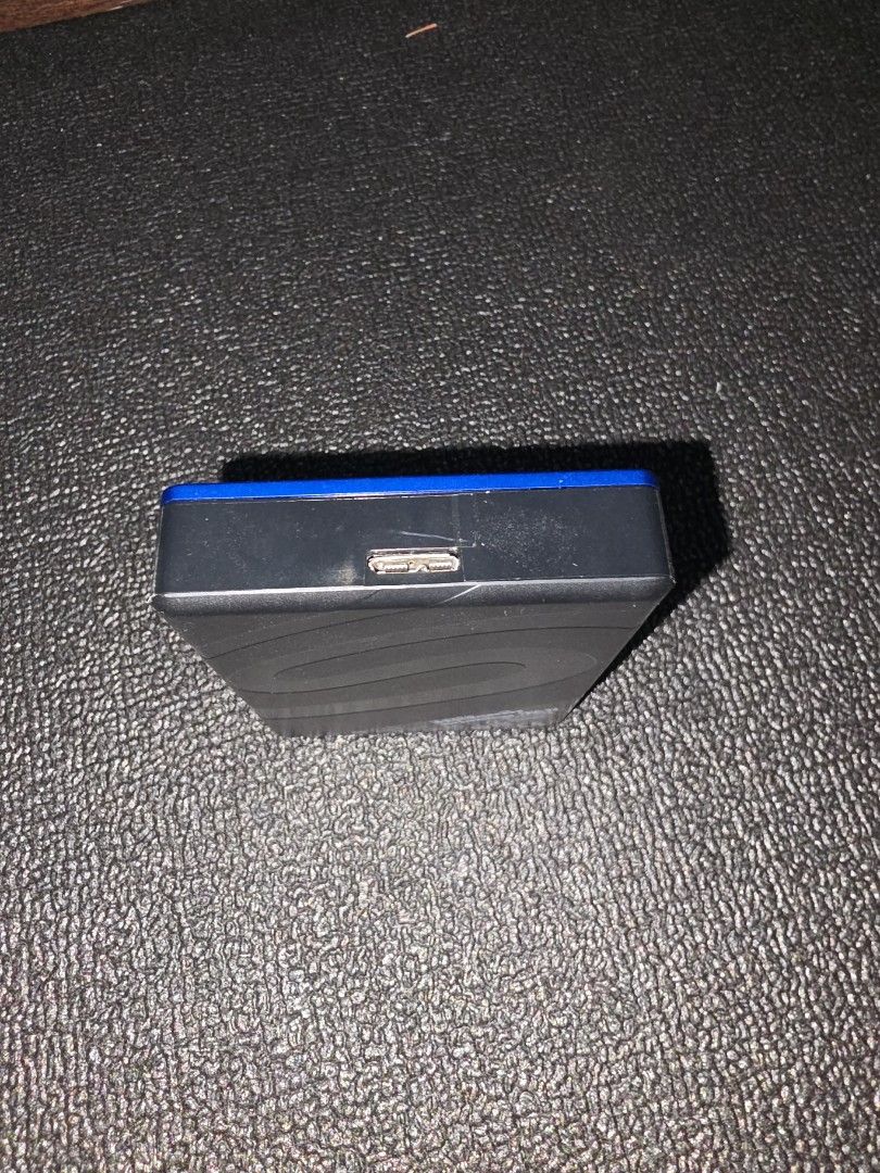 Seagate 5TB external hard drive HDD440105352236912641