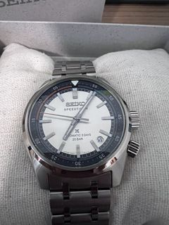 (Category: ) located in . Submitted by rarebywater (Listing ID 1435146365, Image 1). Description: .