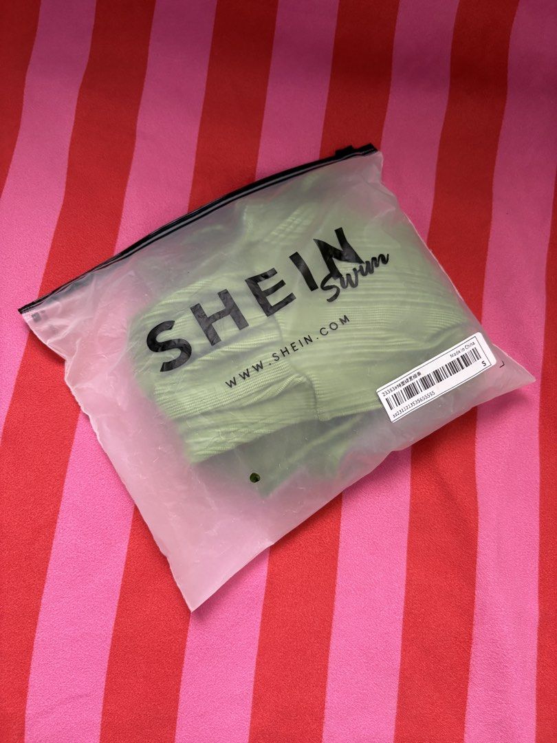 SHEIN Textured Biniki Set - Green (Category: Bikinis & Swimsuits) located in Santa Rosa. Submitted by neloved_ (Listing ID 1435016121, Image 2). Description: Size: Small on tag Used once Shipping via LBC or Lalamove - P150.00.