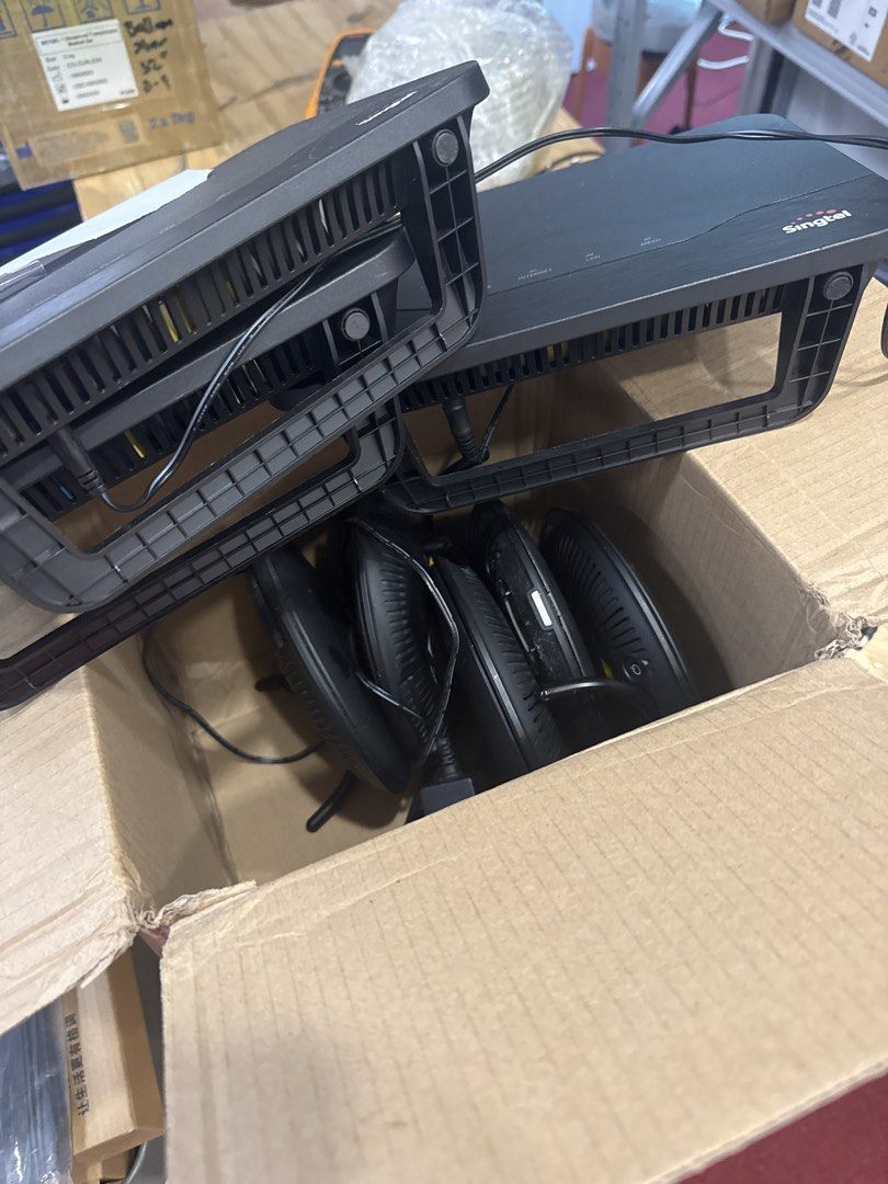 Singtel Mesh Router and Extension440354364174510080