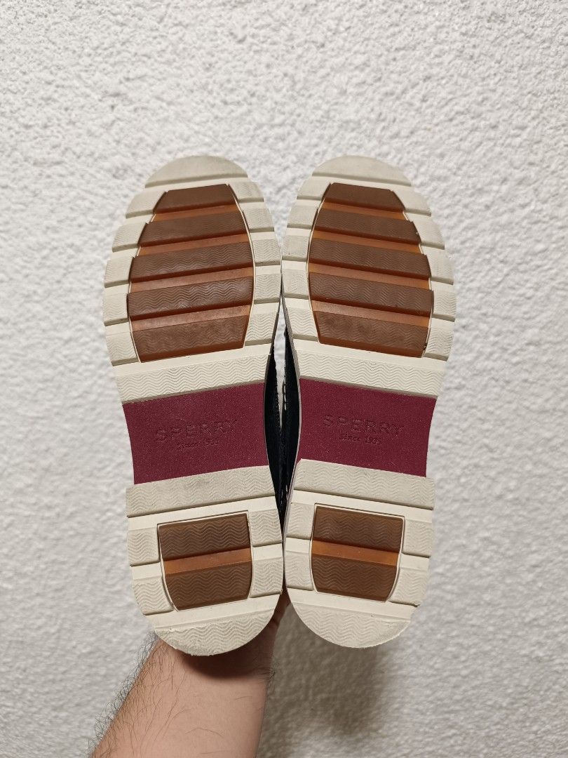 Sperry Boat Shoes - Navy Blue (Category: Loafers) located in Iloilo. Submitted by minemo216 (Listing ID 1435165853, Image 3). Description: - Sperry boat shoes in navy blue - US size 7, UK 4, EUR 37 - Made in Vietnam - White sole with brown trim and red accent - Brown leather laces and white stitching.