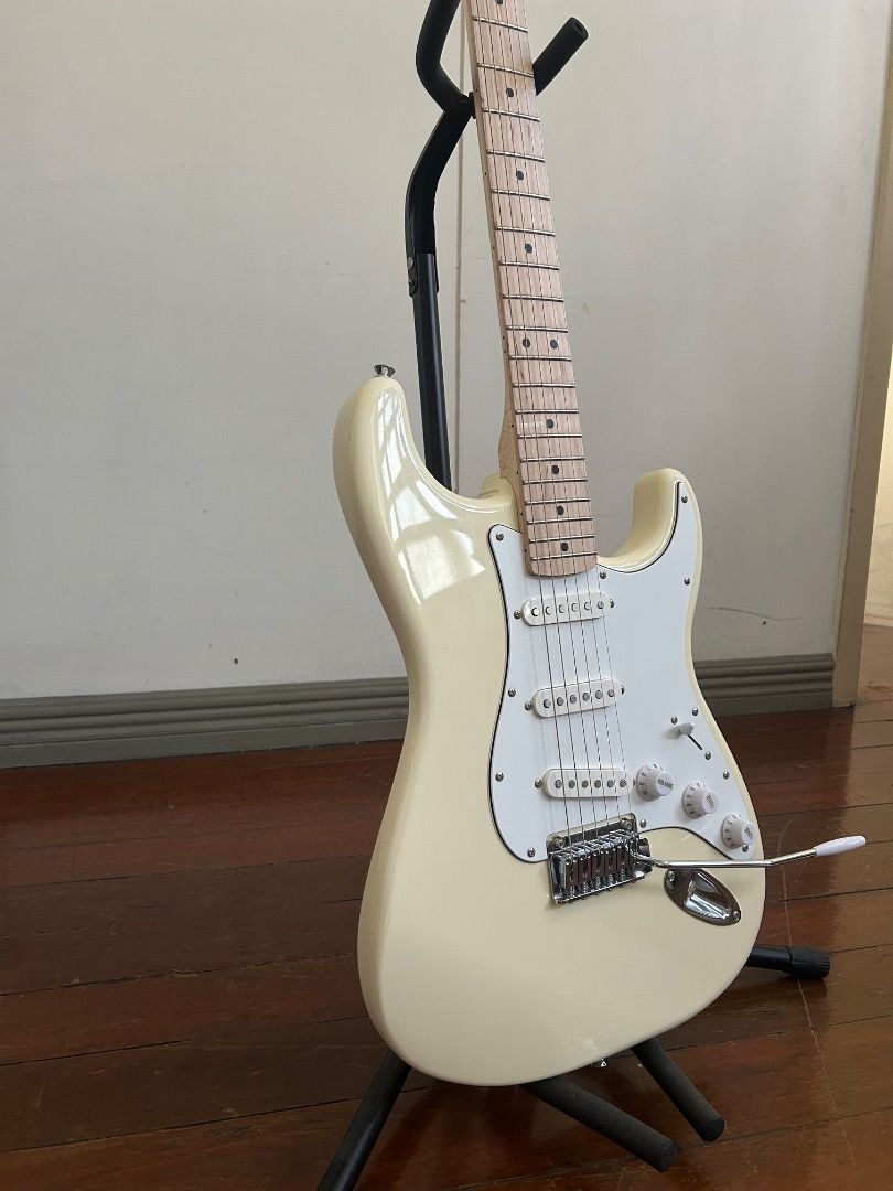 Squier (by Fender) Affinity Stratocaster -- Olympic White (Category: Musical Instruments) located in Balanga. Submitted by bdd__ (Listing ID 1435143615, Image 2). Description: Olympic White (SSS) Slightly used (4 months) First owner In excellent condition All stock; never been set-up Comes with original box Location: Balanga, Bataan Nationwide shipping available Cash on pick-up available .
