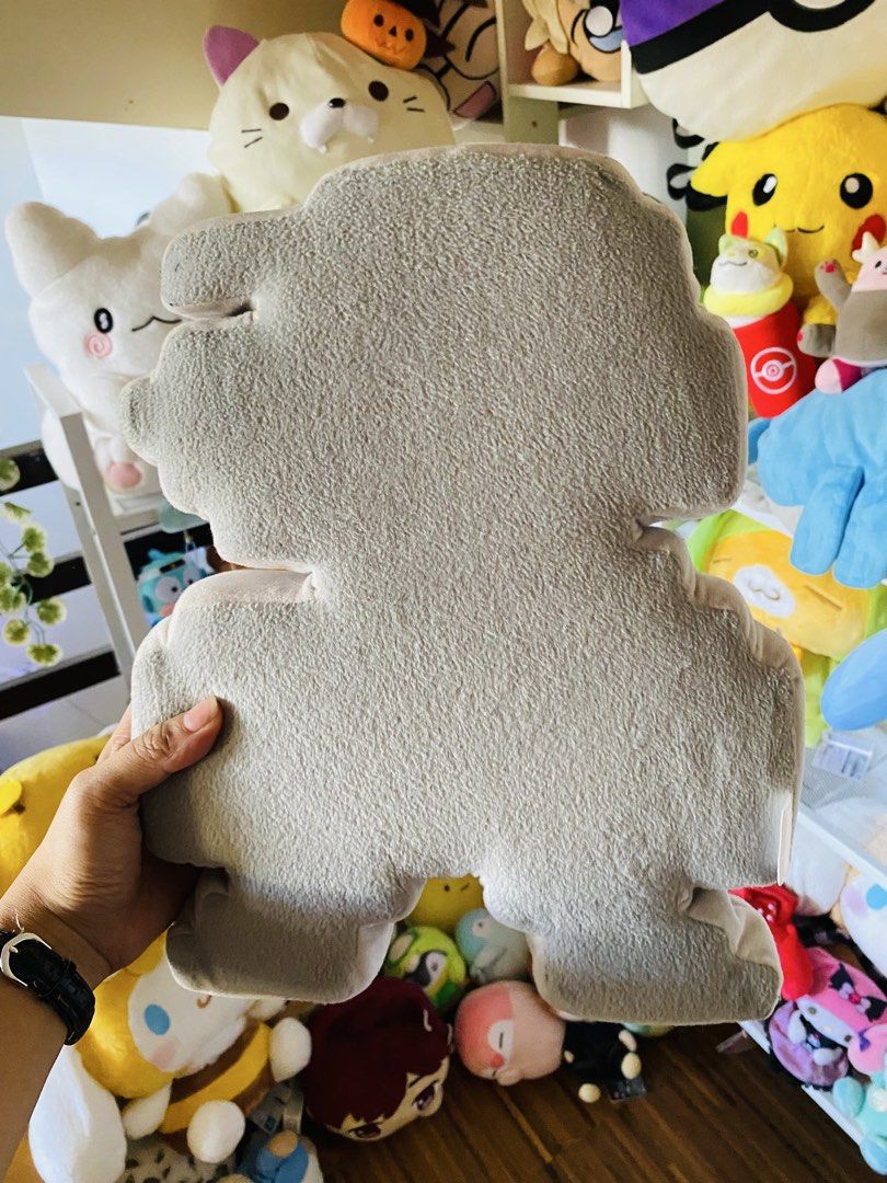 Super Mario Minecraft pillow (Category: Nintendo) located in Mandaluyong City. Submitted by epic_dgarage (Listing ID 1435077893, Image 2). Description: Pillow.