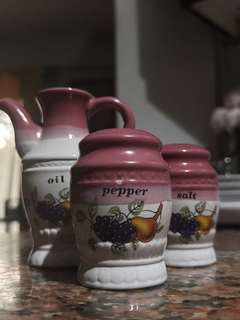TAKE ALL: Ceramic Condiment shakers/container pot (Category: Cookware & Accessories) located in Quezon City. Submitted by sortstudio.___ (Listing ID 1435092726, Image 2). Description: LAST PRICE POSTED We only used it for display. .