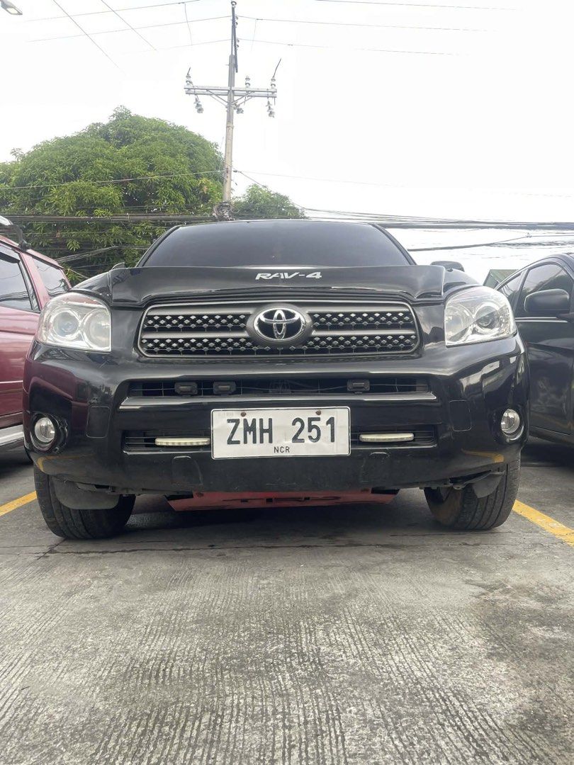 Toyota Rav4 1.8 5-Dr (A) (Category: Used Cars) located in Imus. Submitted by tinvc (Listing ID 1435124514, Image 3). Description: Personal use, hindi bumabiahe araw araw dahil work from home. Nagagamit lang pag gagala. Malinis papeles ng sasakyan walang sabit. Alaga ng dating owner, pinalipat ko nadin sa name ko, so ORCR under my name. Engine well maintained. Walang tagas, walang usok, hindi nagoverheat, no hidden problems. Check all you want. Bo
