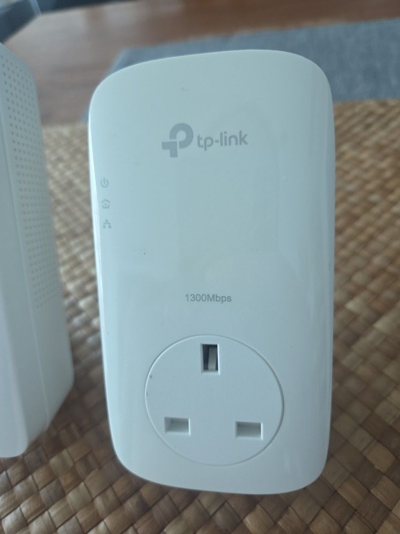 TP-Link 1300Mbps Powerline Adapter with Passthrough440103450623365121